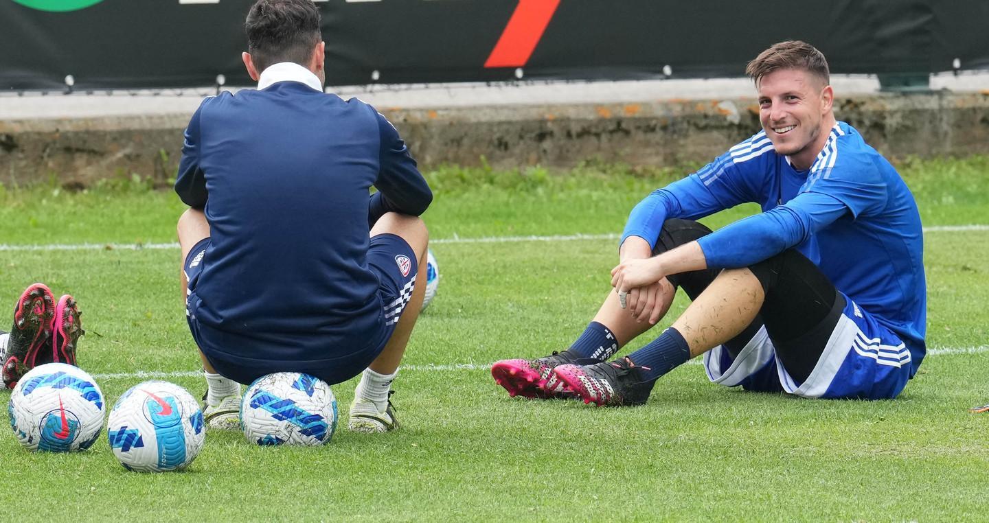 Alessio Cragno: «Cagliari è casa mia, ormai sono sardo» 