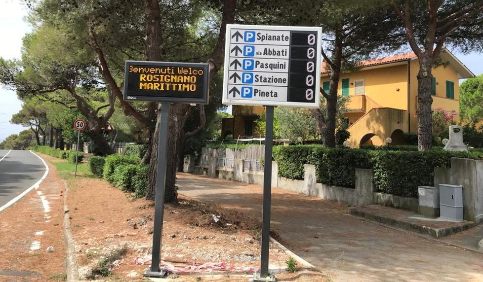 I pannelli elettronici per gestire la sosta ora sono accesi: indicano sempre zero 