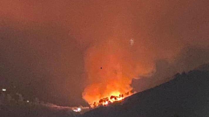Paura nella notte per un incendio a San Felo