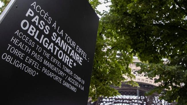Covid: Francia, legge su green pass in vigore da 9 agosto