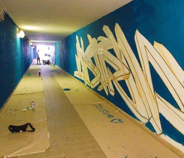 Cinque artisti riportano la bellezza E il sottopasso diventa un’opera d’arte 
