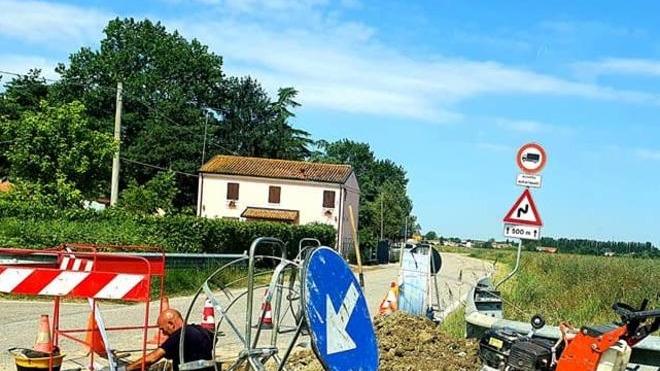 Fibra ottica Partita la posa in campagna a Migliaro