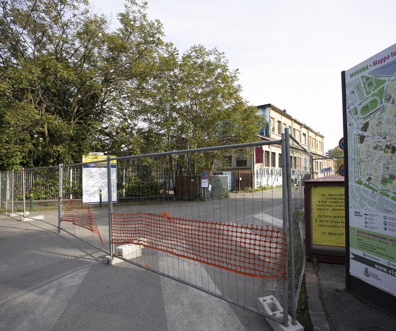 Modena.  Cantiere ex Amcm I residenti esasperati: «Così non si vive»