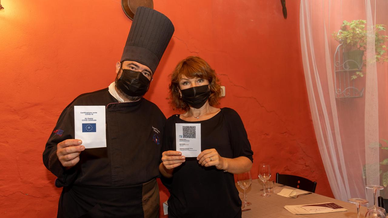 Ferrara, post sul Green pass: ristoratori insultati e denigrati sul web