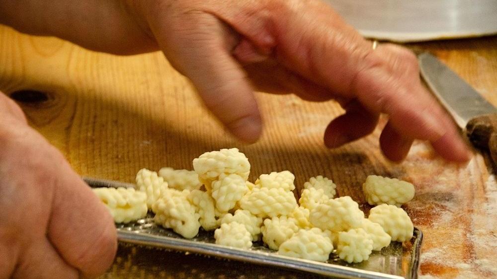 Arzachena, le notti bianche celebrano la cucina gallurese