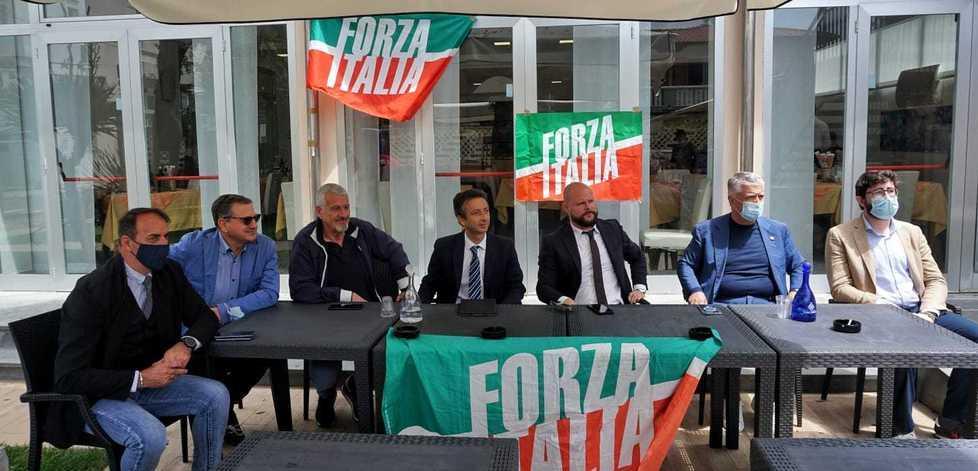 La consigliera Dei e Mauro Rivieri fuori da Forza Italia