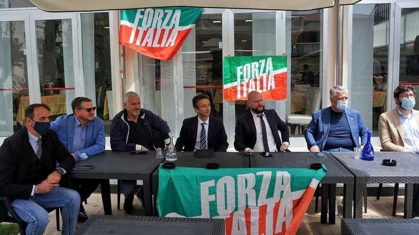 La consigliera Dei e Mauro Rivieri fuori da Forza Italia