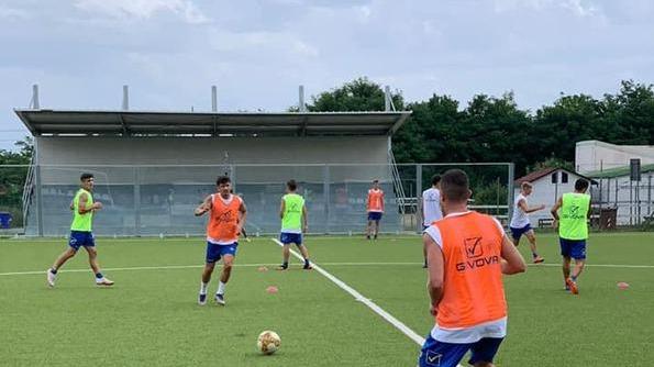Carrarese, lavori allo stadio e per il campo sintetico