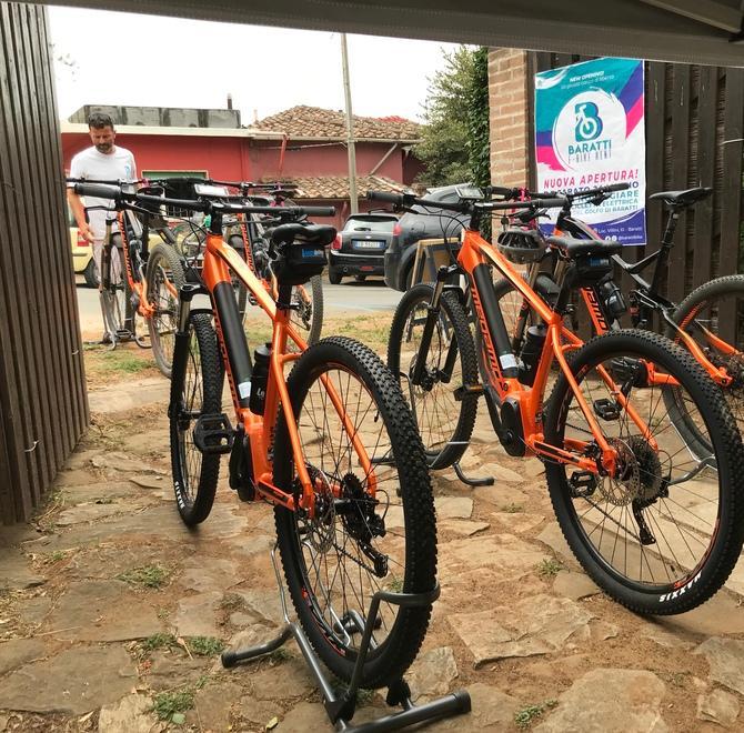 Ecco Baratti Bike, così si scopre il golfo con le bici elettriche 