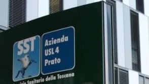 Infermiere deruba i pazienti e resta in servizio