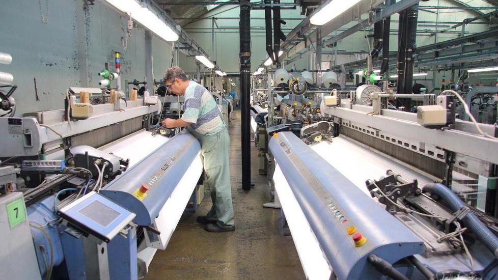 Tessili, ecco il contratto Aumento di 74 euro scaglionato in tre anni