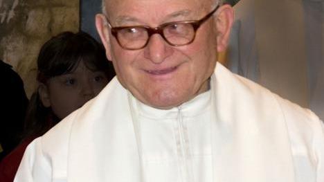 L’addio della Roncina al suo parroco Chiesa gremita per don Ennio Munari