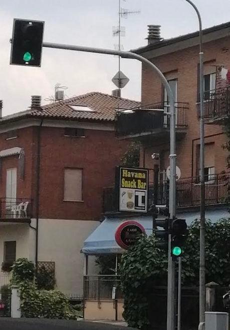 A Ponte Enza attivato il semaforo che salva i pedoni sulla via Emilia 