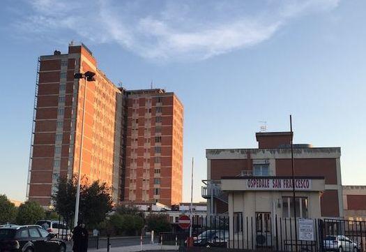 Il trattore si ribalta, muore un 58enne 