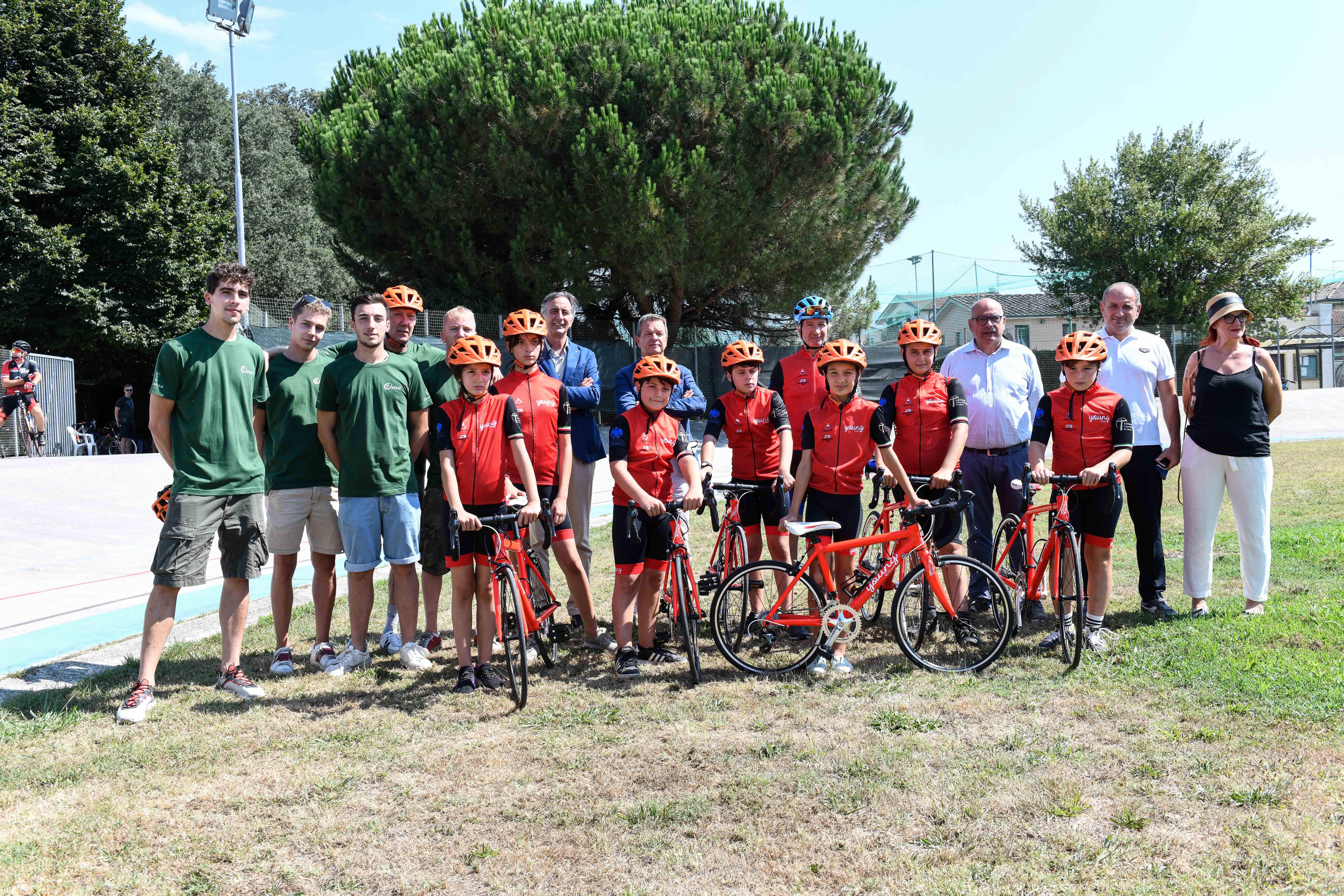A scuola di ciclismo, le lezioni al campo Henderson