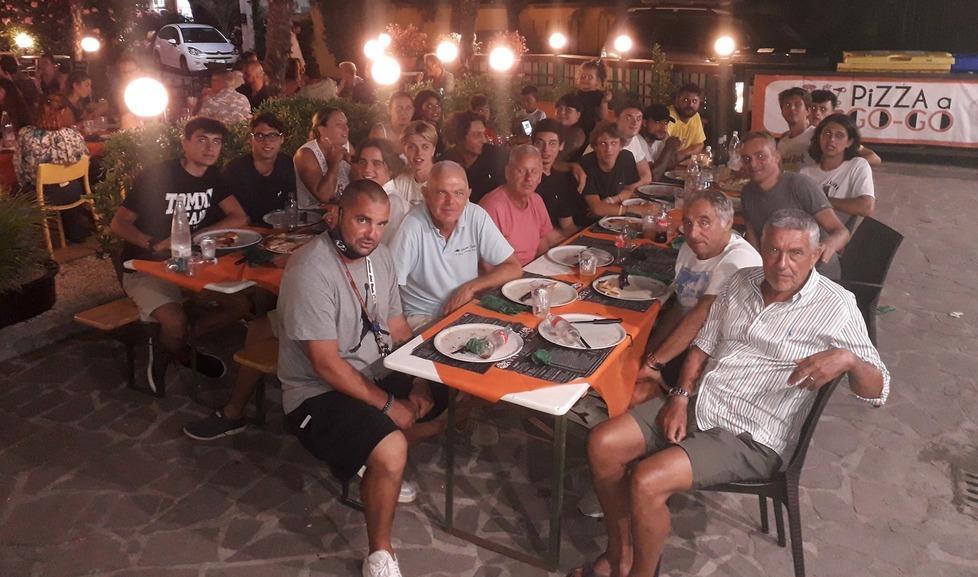 «Uniti si cresce» il diacono mette a tavola i residenti di due quartieri 