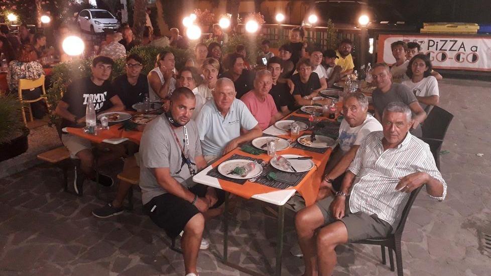 «Uniti si cresce» il diacono mette a tavola i residenti di due quartieri