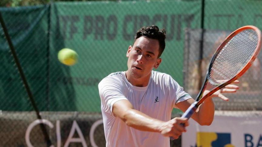 Mager, che peccato Si fa sorprendere da Daniel Altmeier e saluta Kitzbuhel