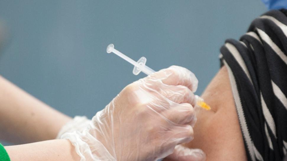 Vaccini, ad agosto disponibili altri 10.850