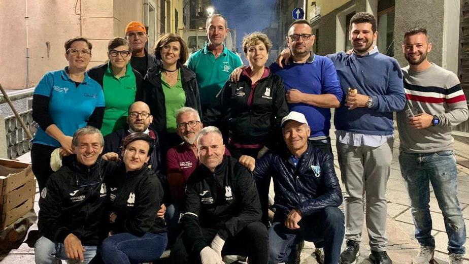 Una cena in piazza per il Montiferru