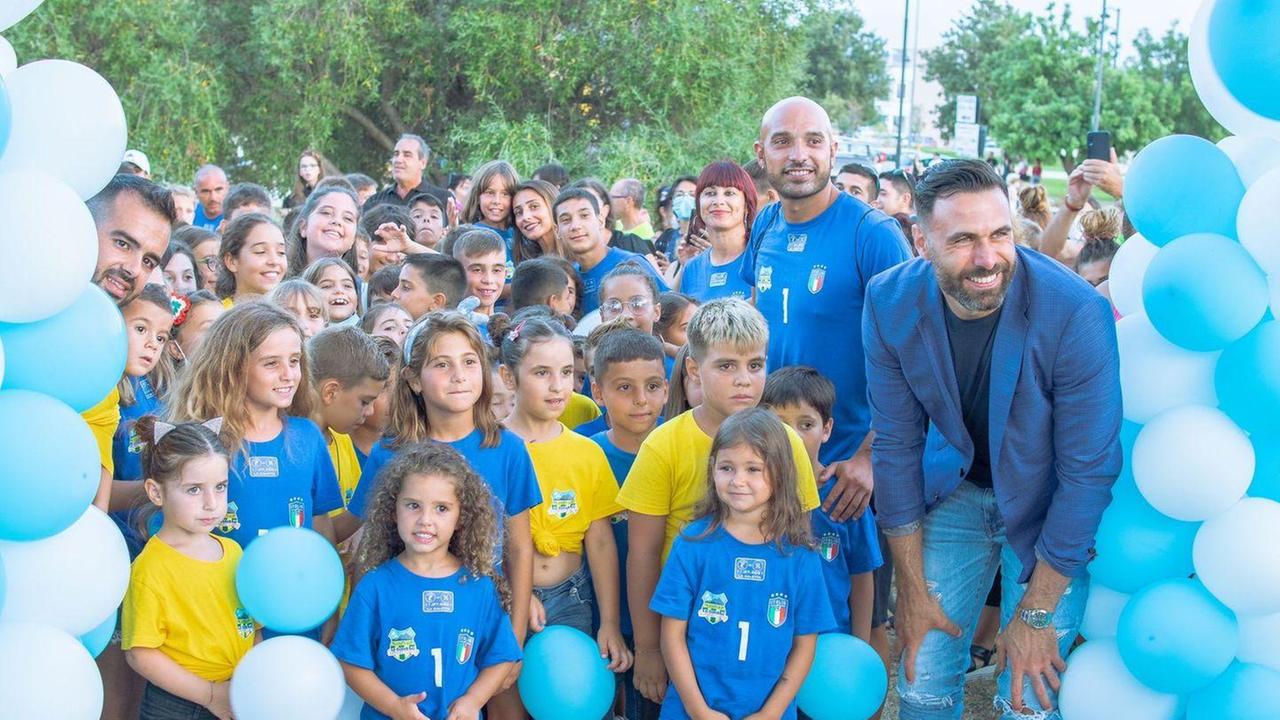 L’abbraccio della Caletta al suo campione d’Europa