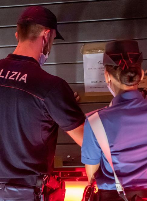 Cocktail alcolici a minorenni Locale chiuso per cinque giorni 