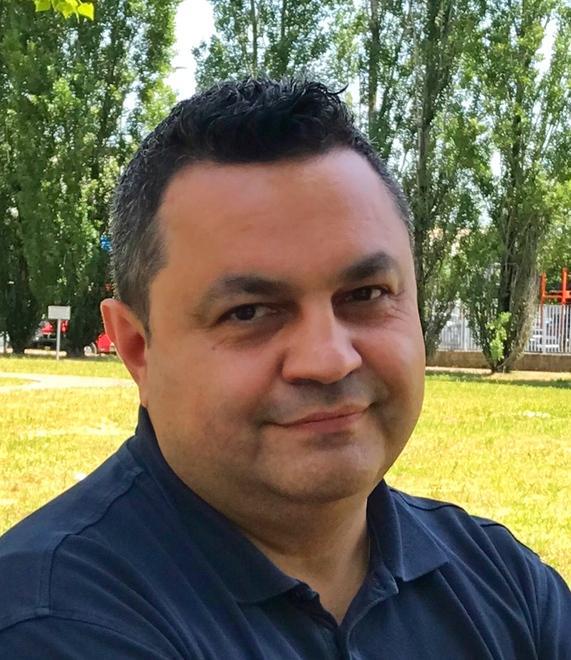 Zanoli attacca: «Quelle panchine pagate come oro»