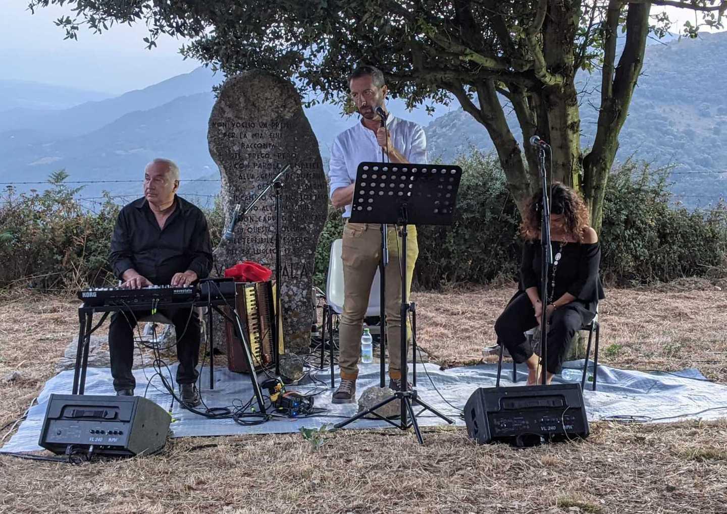 Il tragico rogo del 1983 musica e riflessioni sul cippo di Curragghja 