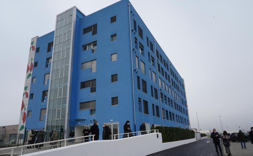 Caso Curtatone, effetto domino al liceo: didattica a distanza e “classi pollaio” 