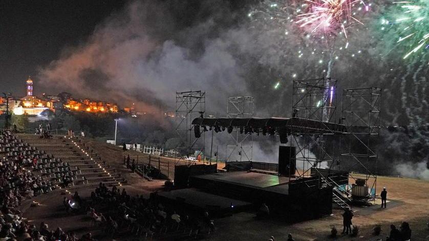 I fuochi d'artificio per salutare l'edizione 2021 di 11Lune