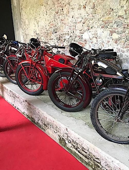 In mostra le Guzzi d’epoca dei versiliesi