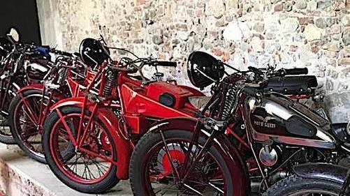 In mostra le Guzzi d’epoca dei versiliesi