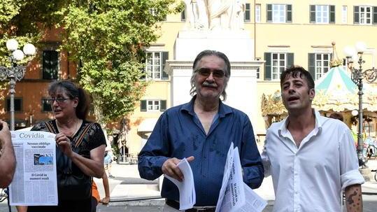 I no-pass in piazza ma è un mezzo flop
