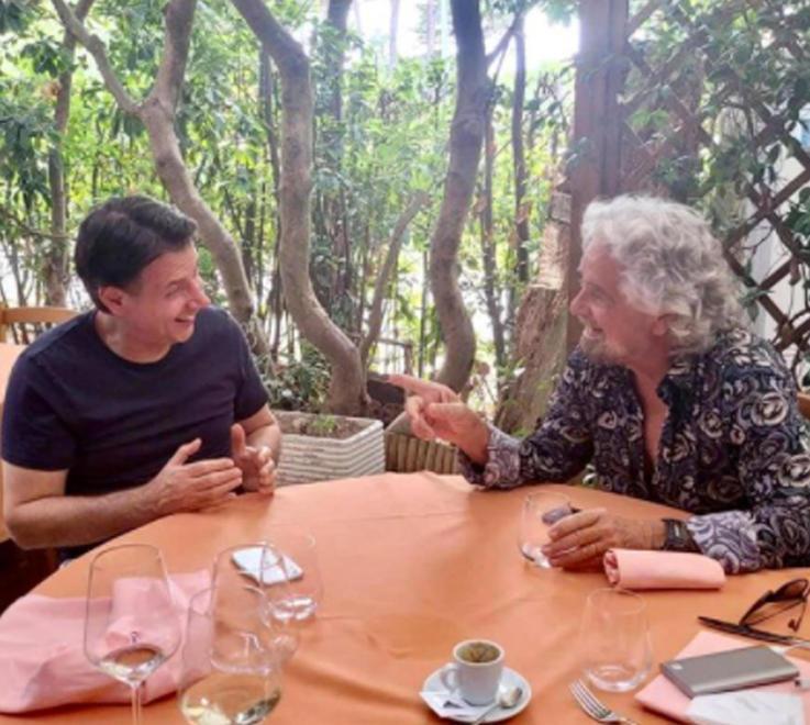 M5s, parte da Reggio il siluro allo statuto di Conte e Grillo: «È inaccettabile» 