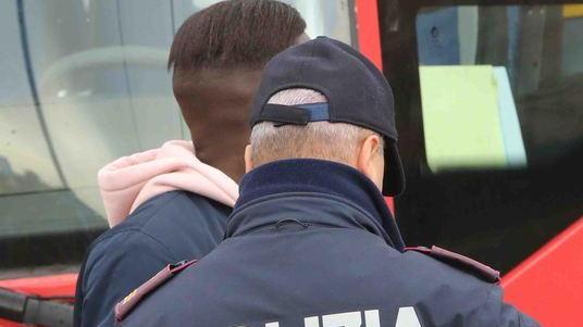 Due arresti e un’espulsione In cella finiscono i rapinatori
