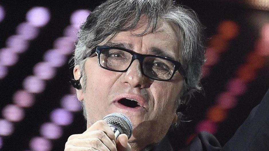 Paura per Curreri, infarto sul palco