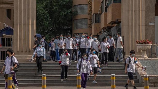 Covid: 98 casi in Cina, Pechino rinvia apertura scuole