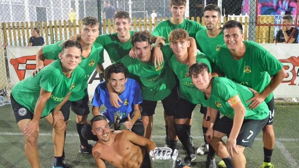 La squadra dei Verdi liquida i Bianchi e vince la Rotino Super Cup