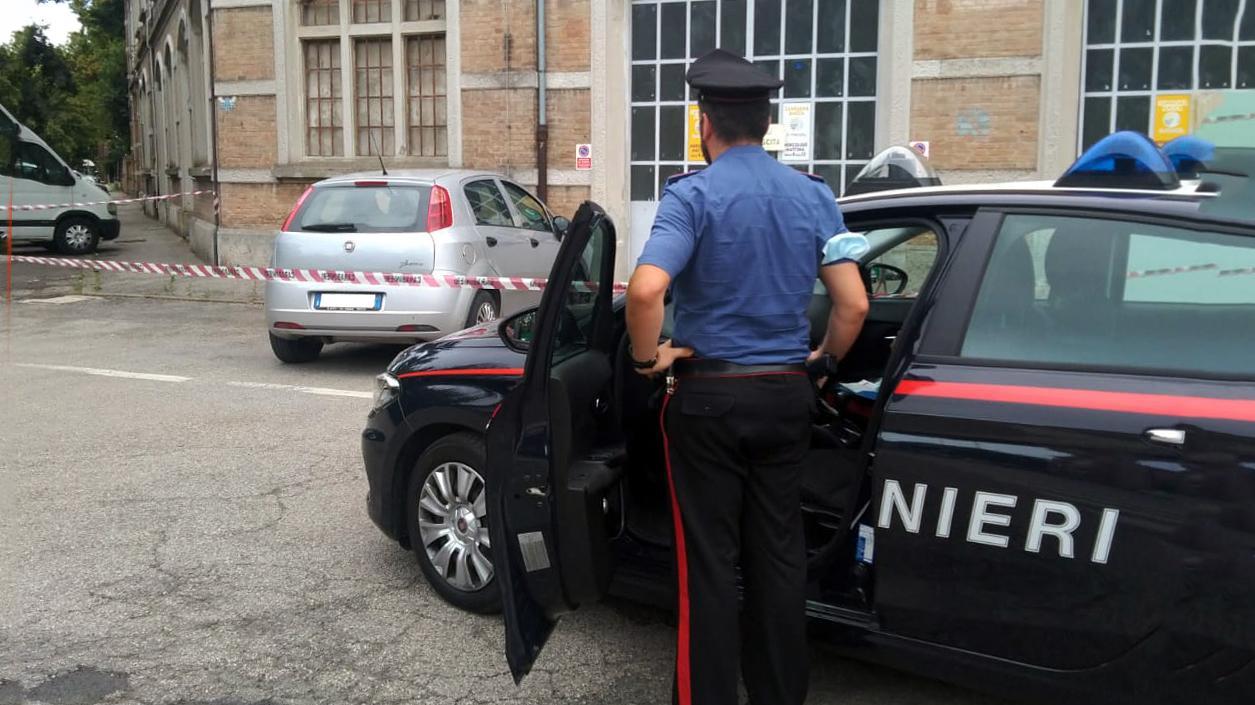Trovato morto in auto in zona Gad, dalla perizia la verità: l’ombra dell’overdose