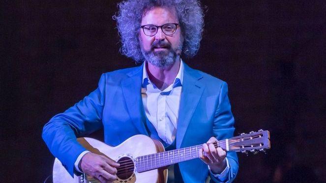 Simone Cristicchi ha scritto il lavoro in collaborazione con Manfredi Rutelli