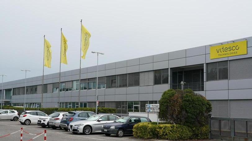 Vitesco, caso interinali: «Sì alla ricollocazione ma restino agganciati»
