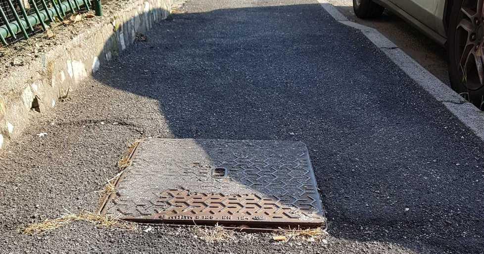 Manto stradale da rifare in corso Porta Mare