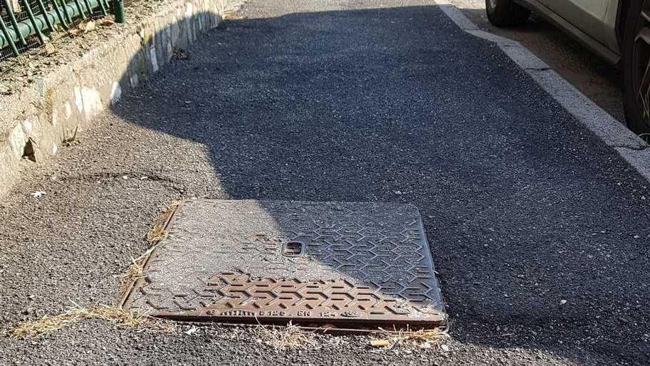 Manto stradale da rifare in corso Porta Mare