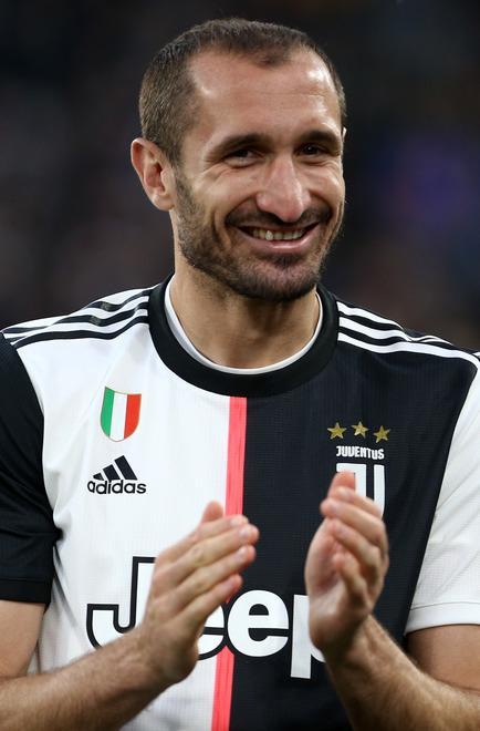 Chiellini cuore Juve La favola continua per altre due stagioni