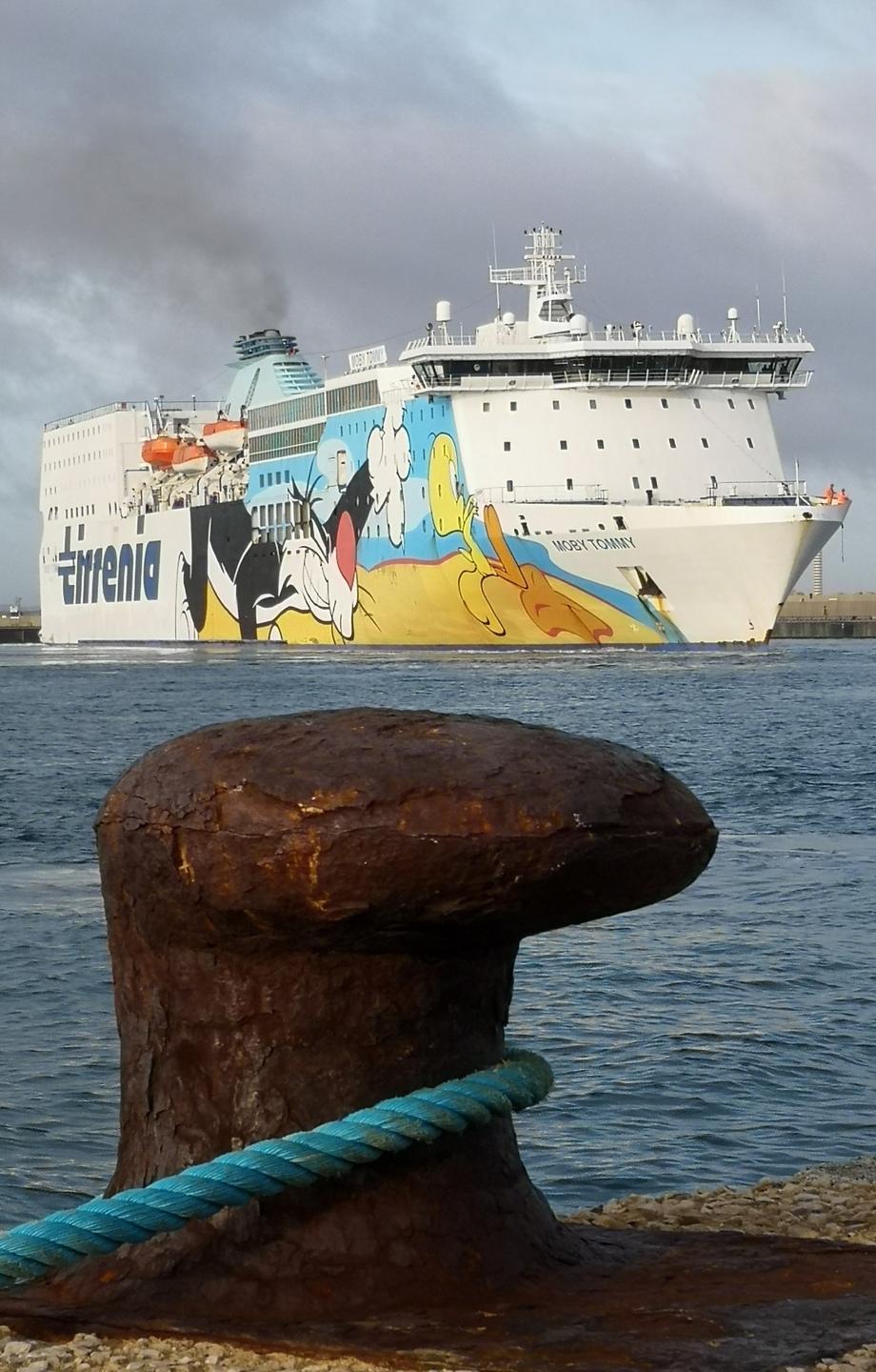 Tirrenia senza pace, nuovo ritardo monstre 