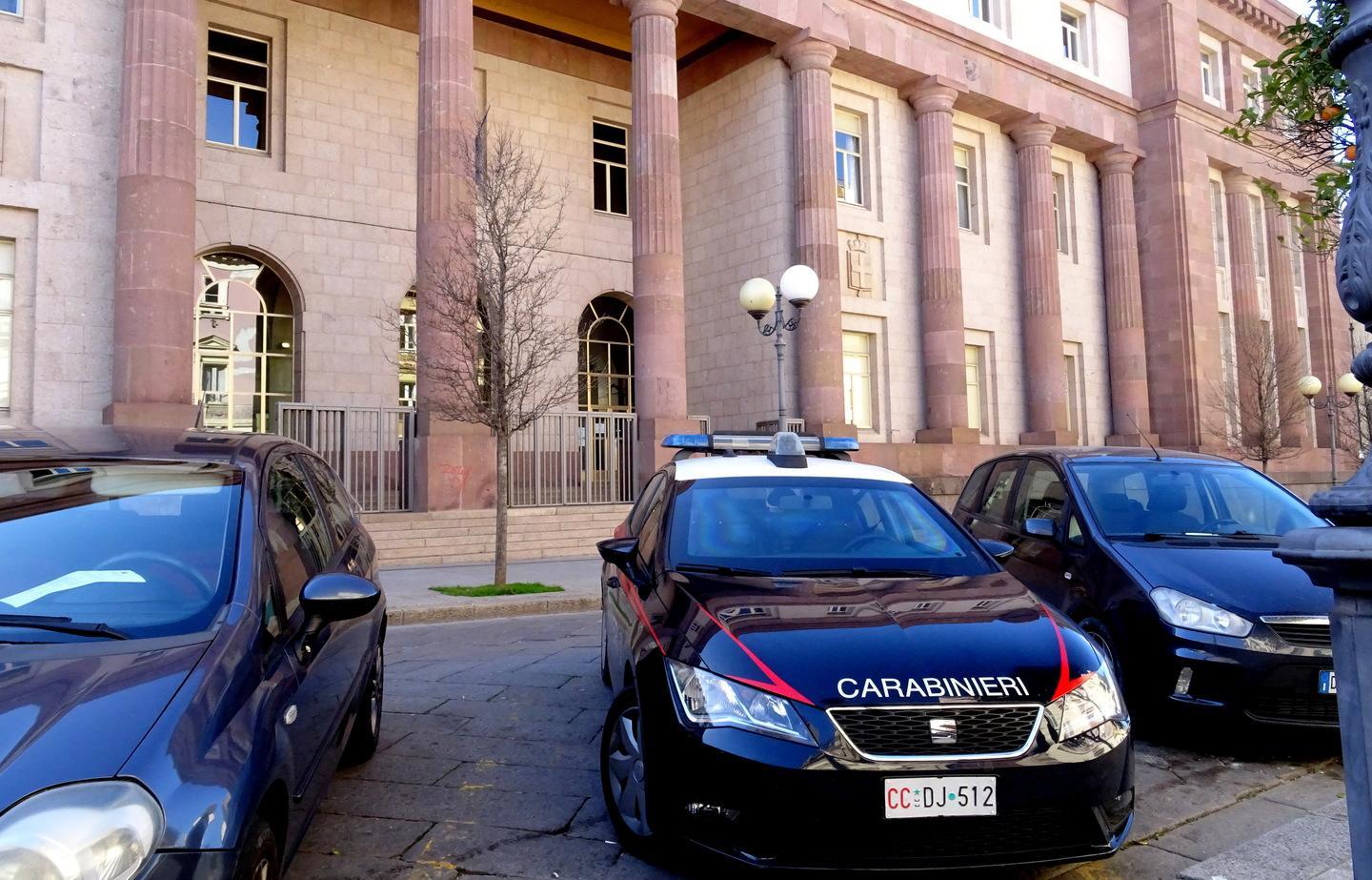 Sassari, l’amica la ospita: lei sparisce con soldi oro e oggetti di valore 