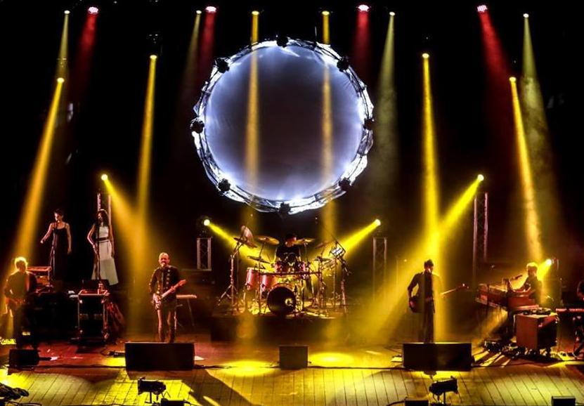 Uno spettacolo dei Big One, tribute band dei Pink Floyd: stasera si esibiranno sul palco della Versiliana