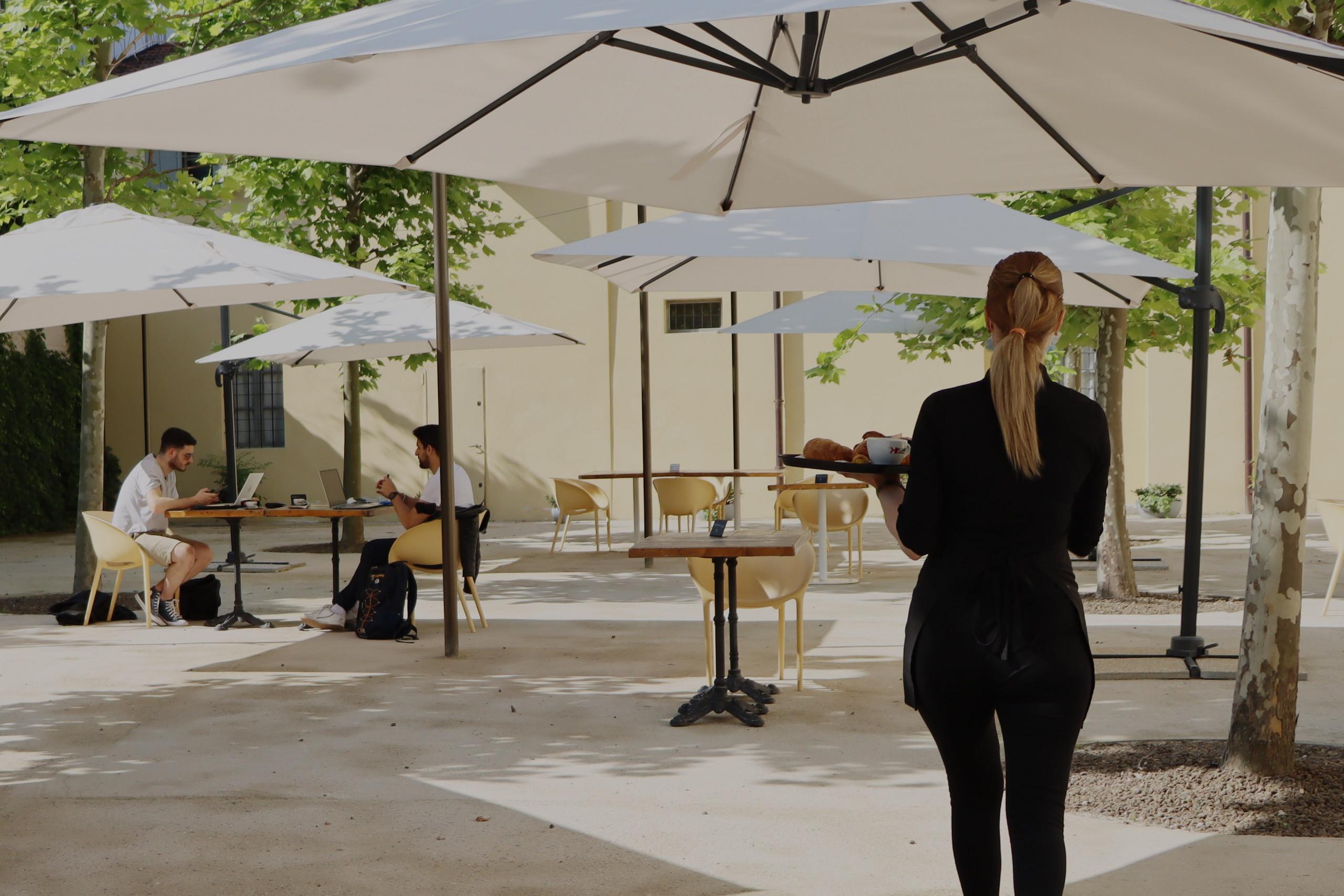 Reggio Emilia, ai Chiostri 24 postazioni gratuite per studio e smart working