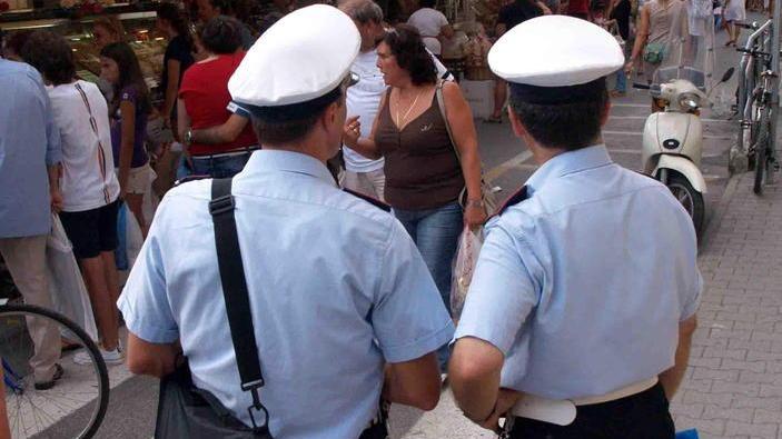 Sosta selvaggia, 420 multe durante il fine settimana