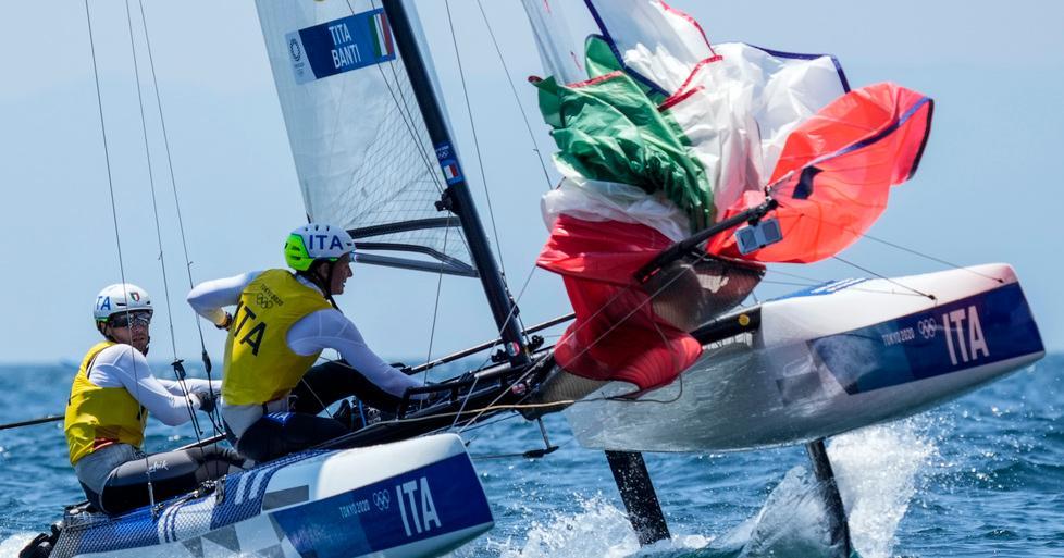 La vela d’oro “beve” Fonteviva